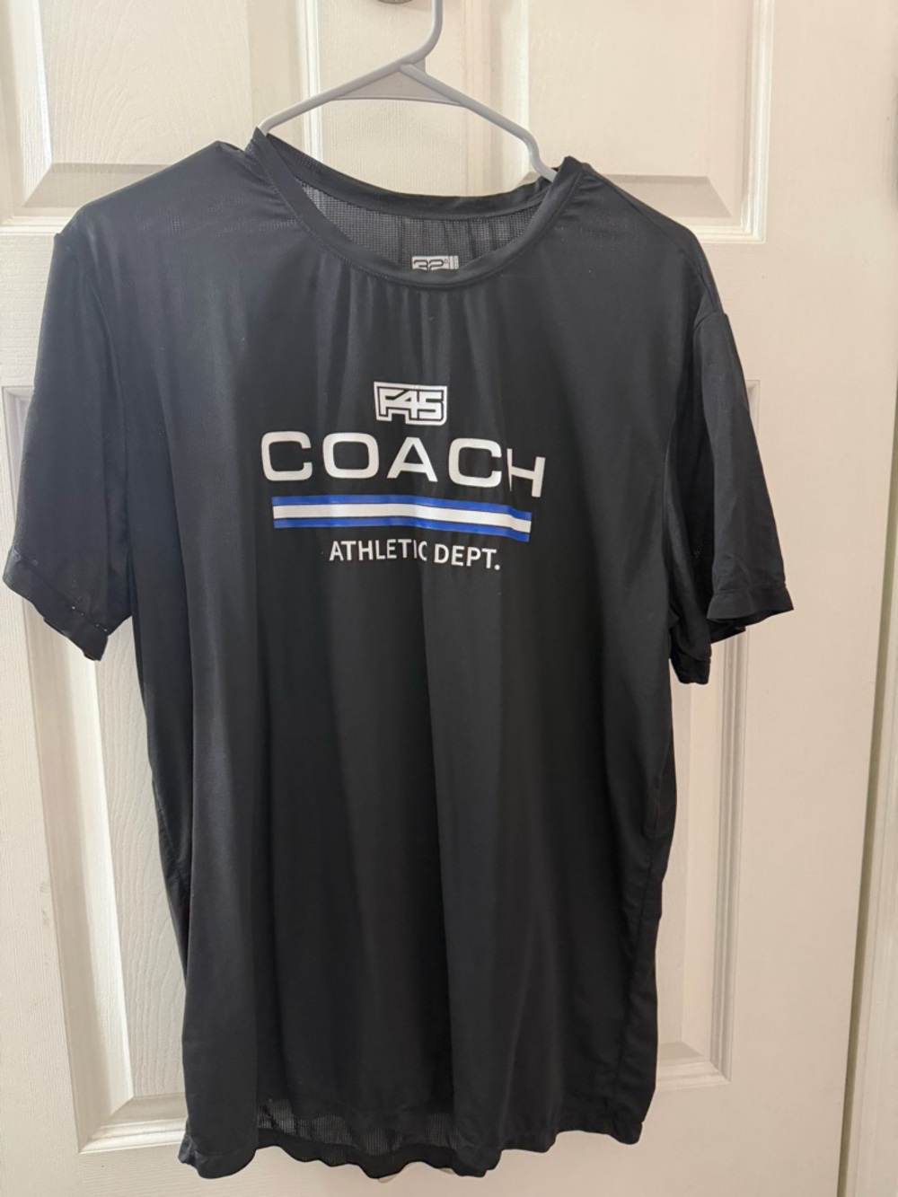 Women's Black Short Sleeve Performance Tee